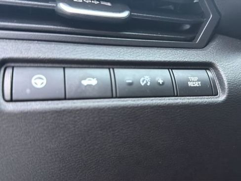 Used 2024 Nissan Altima 2.5 SV w/ SV Premium Package image 23