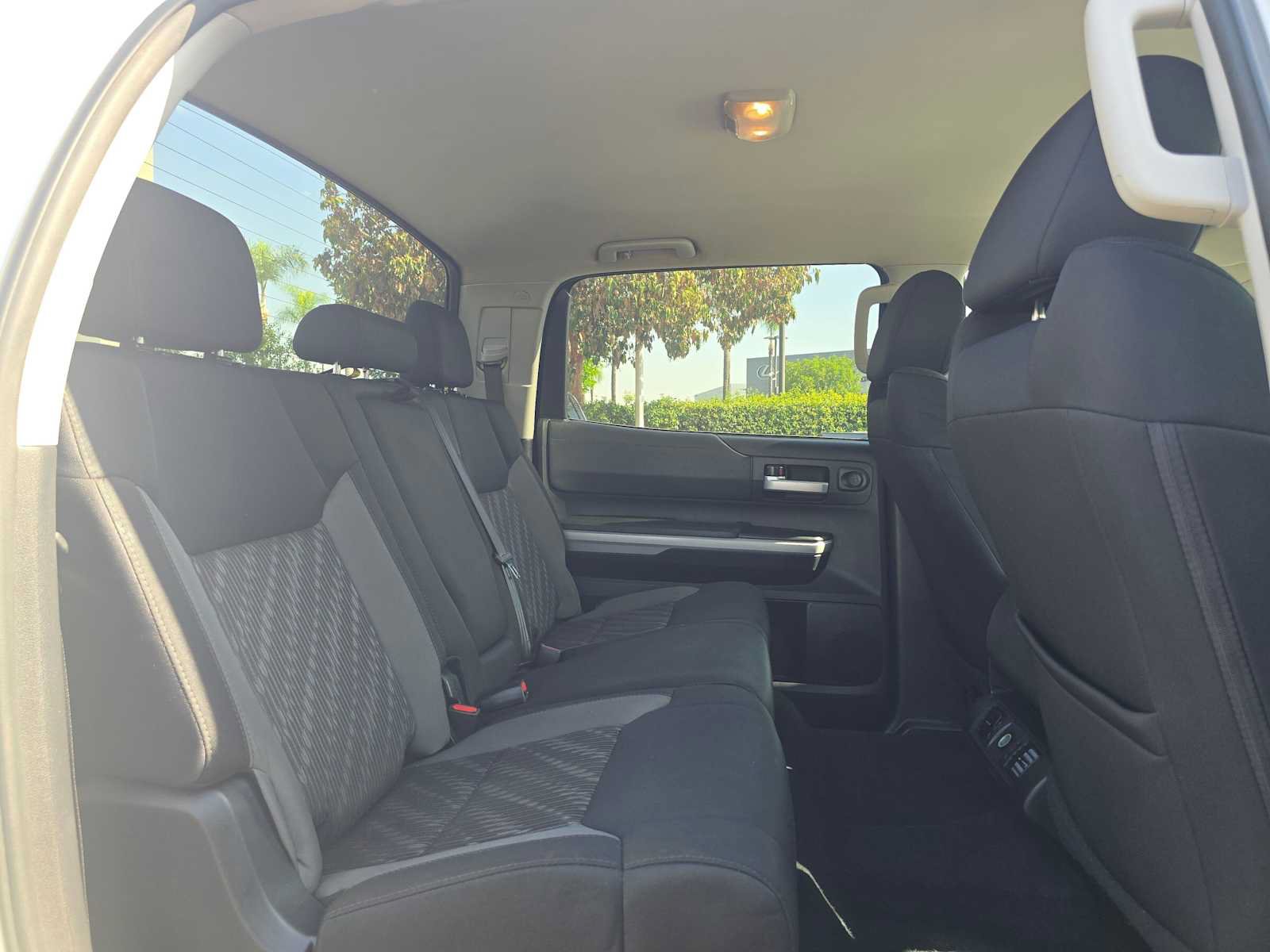 Used 2018 Toyota Tundra SR5 RWD image 12
