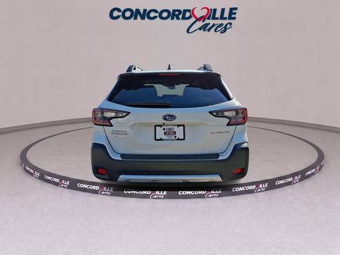 Certified 2025 Subaru Outback Limited AWD/4WD image 6