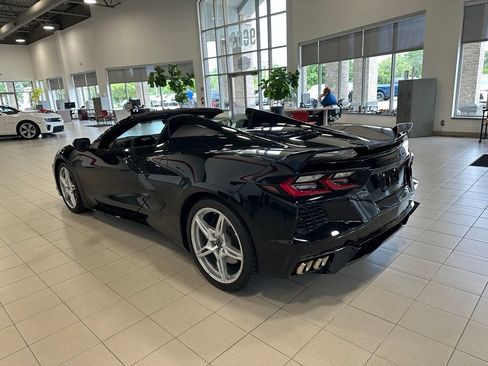 Used 2024 Chevrolet Corvette Stingray Convertible w/ Z51 Performance Package RWD image 3