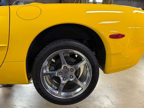 Used 2002 Chevrolet Corvette w/ Preferred Equipment Group2 image 93