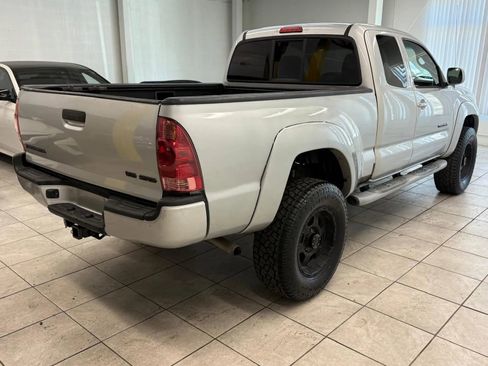 Used 2008 Toyota Tacoma Pickup 4D 6 ft image 9