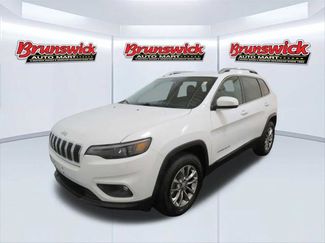 Certified 2019 Jeep Cherokee Latitude Plus w/ Cold Weather Group image 1