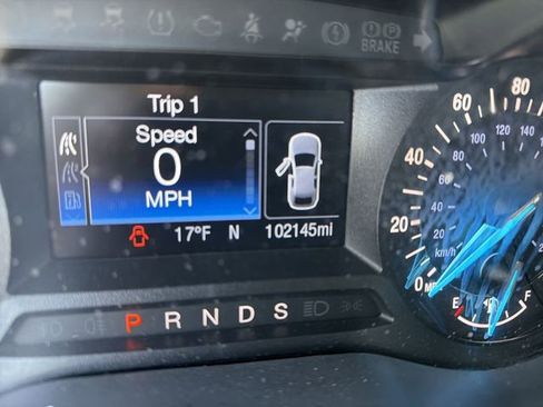 Used 2017 Ford Fusion SE image 17