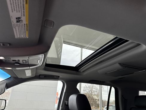 Used 2017 Chevrolet Tahoe Premier image 28