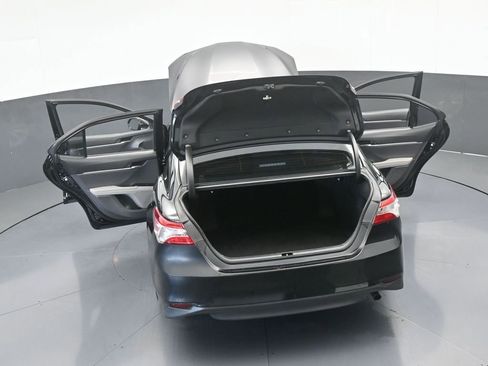 Used 2019 Toyota Camry LE image 66