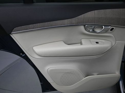 Certified 2023 Volvo XC90 B6 Plus w/ Protection Package Premier image 18