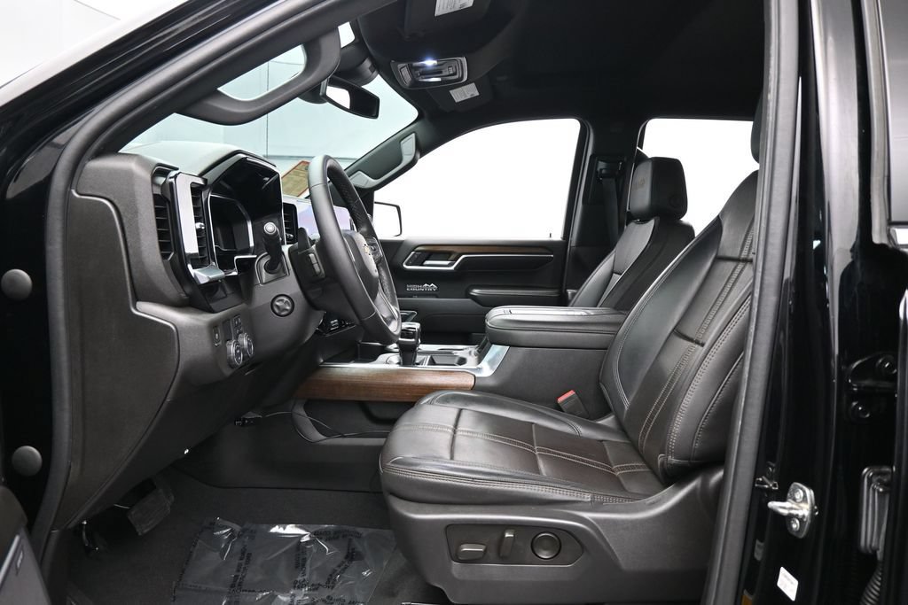 Used 2022 Chevrolet Silverado 1500 High Country RWD image 11