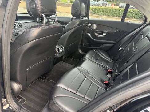 Used 2017 Mercedes-Benz C 300 4MATIC Sedan image 18