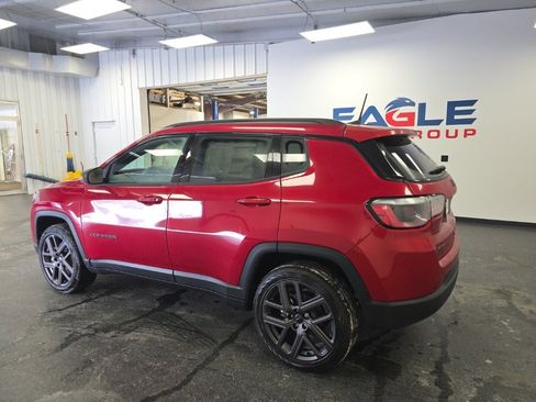 New 2026 Jeep Compass Latitude image 7