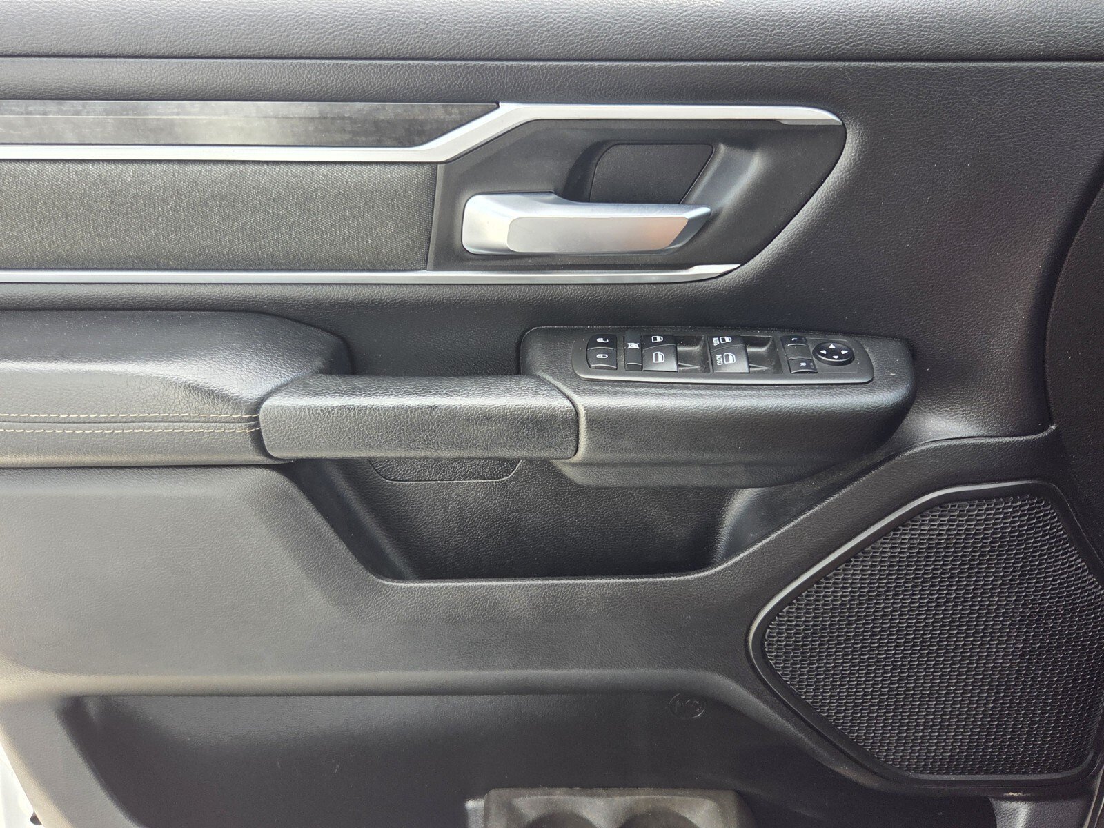 Used 2021 RAM 1500 Big Horn RWD image 30