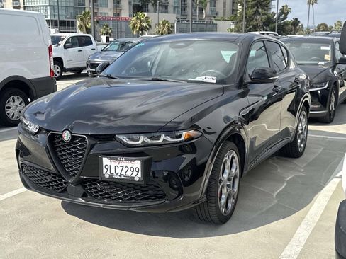 Used 2024 Alfa Romeo Tonale Veloce AWD/4WD image 12