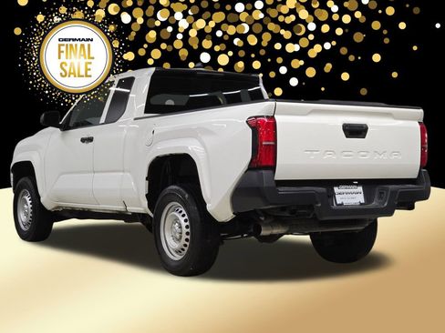 Used 2024 Toyota Tacoma SR image 8