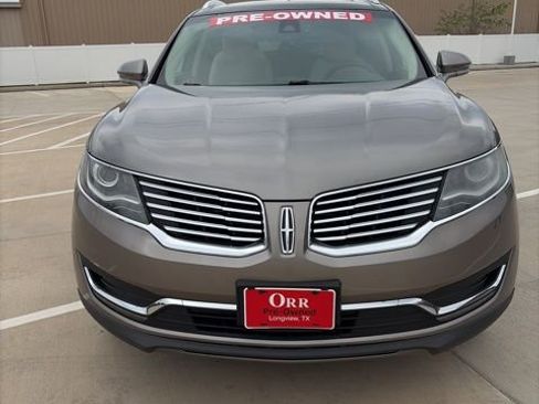 Used 2017 Lincoln MKX Reserve w/ Lincoln MKX Climate Package image 7
