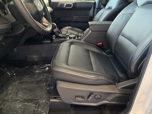 New 2026 Ford Bronco Badlands image 14