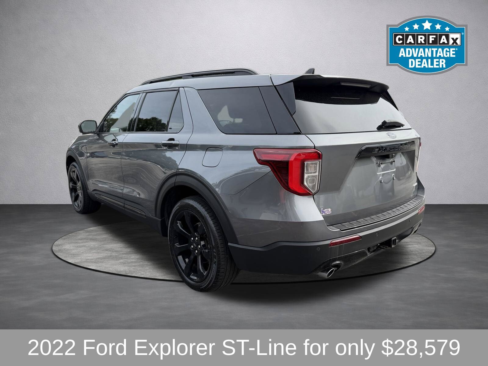 Used 2022 Ford Explorer ST-Line w/ Class IV Trailer Tow Package AWD/4WD image 8