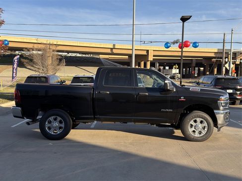 New 2025 RAM 2500 Big Horn image 4