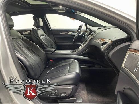 Used 2017 Lincoln MKZ Reserve FWD image 23