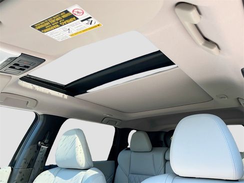 New 2025 Mitsubishi Outlander SEL image 23