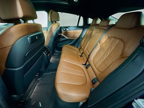 Used 2026 BMW X6 M60i image 32