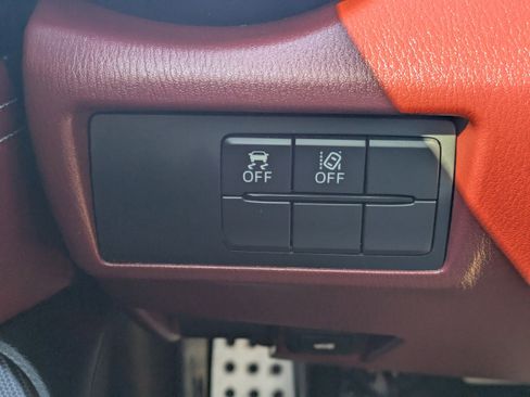 Used 2020 MAZDA MX-5 Miata RF Grand Touring image 25