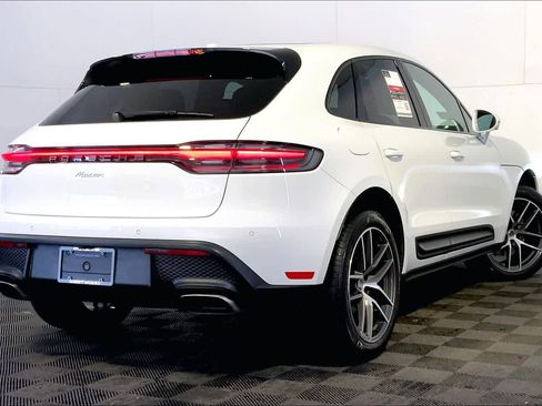Used 2025 Porsche Macan image 7