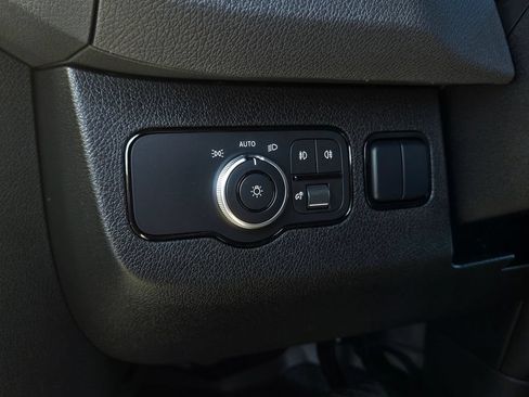 Used 2024 Mercedes-Benz Sprinter 2500 image 21