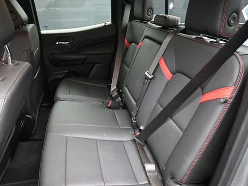 Used 2024 Chevrolet Colorado Z71 w/ Z71 Convenience Package 2 AWD/4WD image 18
