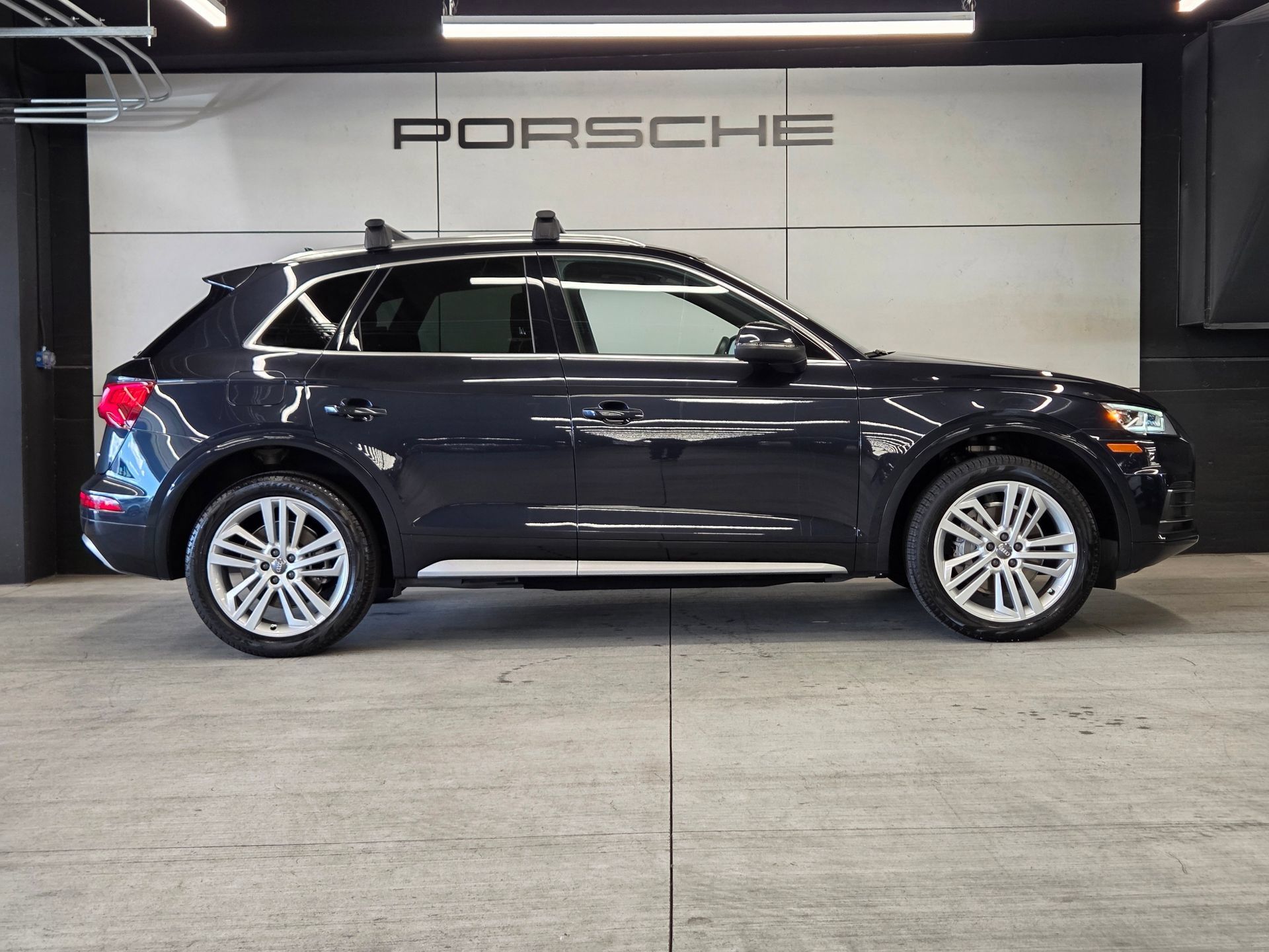 Used 2020 Audi Q5 2.0T Premium Plus AWD/4WD image 29
