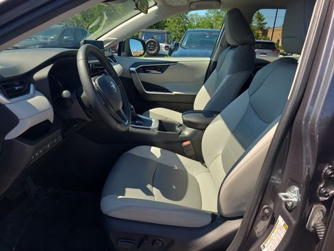 Used 2024 Toyota RAV4 XLE Premium w/ Weather Package AWD/4WD image 16
