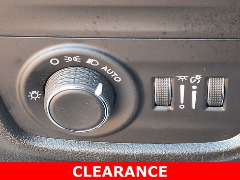 Used 2023 Jeep Grand Cherokee Altitude image 26