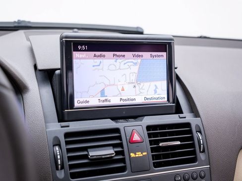 Used 2011 Mercedes-Benz C 300 4MATIC Sedan image 26
