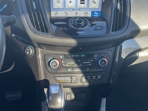 Used 2018 Ford Escape Titanium w/ Ford Safe & Smart Package image 22