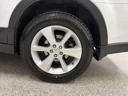 Used 2013 Subaru Outback 3.6R Limited AWD/4WD image 9