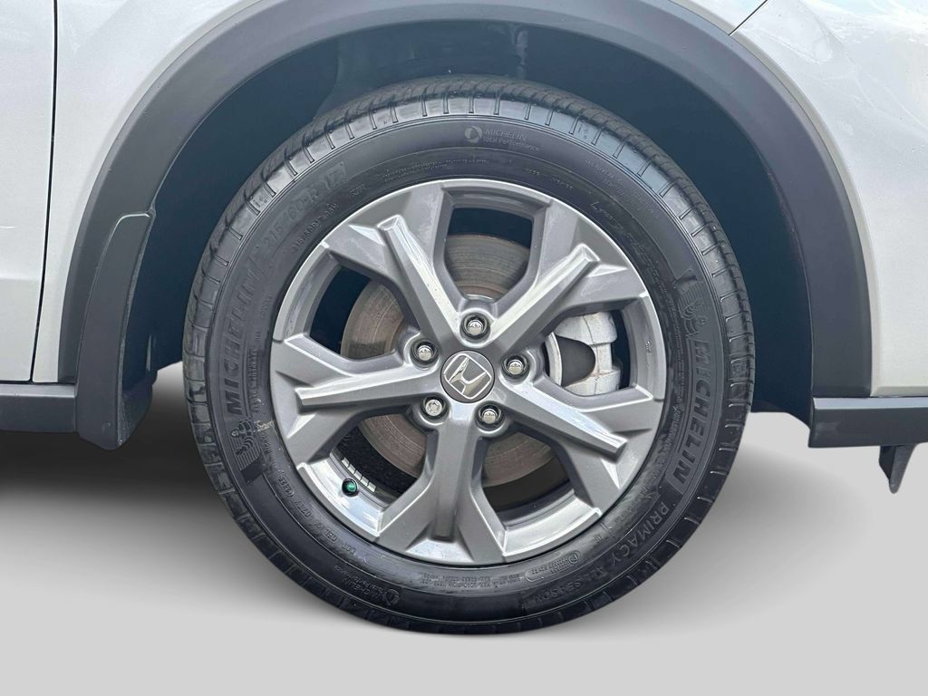 Certified 2026 Honda HR-V LX image 6