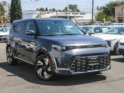 Certified 2023 Kia Soul GT-Line FWD image 2