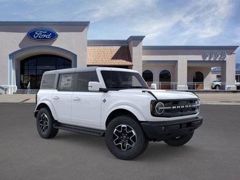 New 2025 Ford Bronco Outer Banks image 7