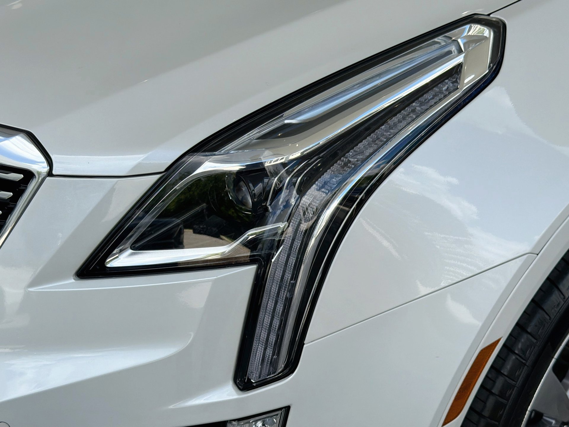Certified 2023 Cadillac XT5 Premium Luxury FWD image 11