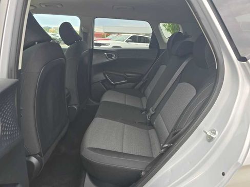 Used 2021 Kia Soul S FWD image 16