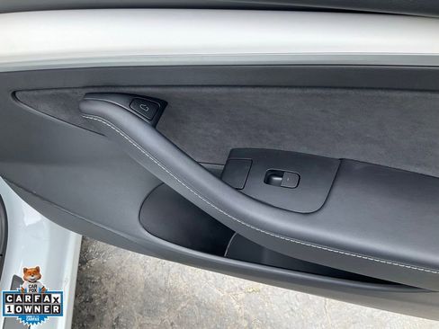 Used 2022 Tesla Model 3 Standard Range RWD image 71