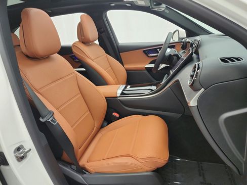 Certified 2025 Mercedes-Benz GLC 350e 4MATIC image 19