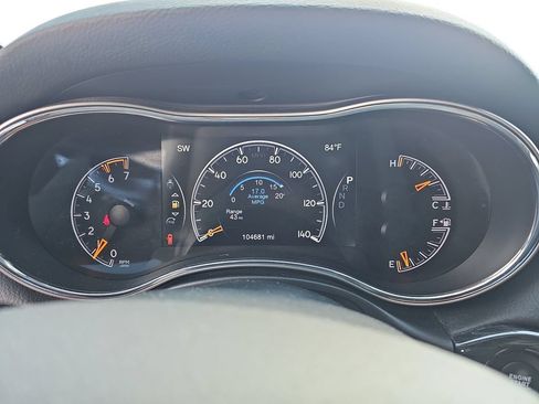 Used 2021 Jeep Grand Cherokee Trailhawk w/ Trailhawk Luxury Group AWD/4WD image 19