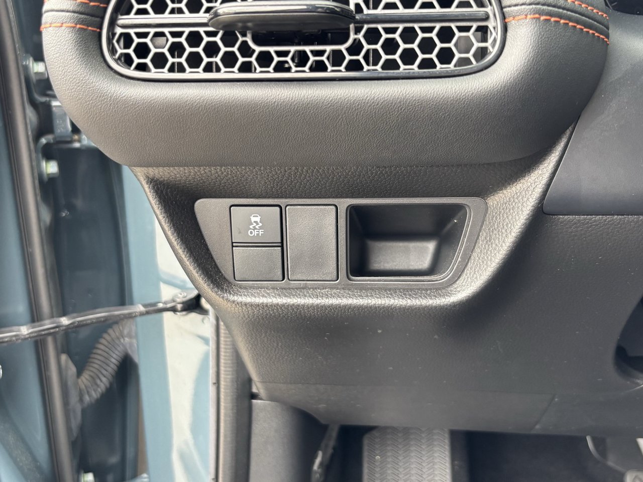 Certified 2024 Honda HR-V Sport image 30