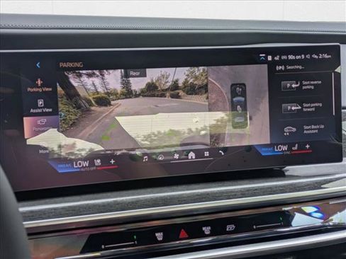 New 2026 BMW 750e xDrive image 14