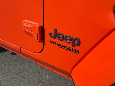 Used 2020 Jeep Wrangler Unlimited Rubicon AWD/4WD image 16