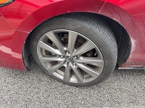 Used 2019 MAZDA MAZDA3 Premium image 8