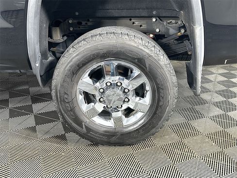 Used 2018 GMC Sierra 3500 Denali w/ Duramax Plus Package image 34