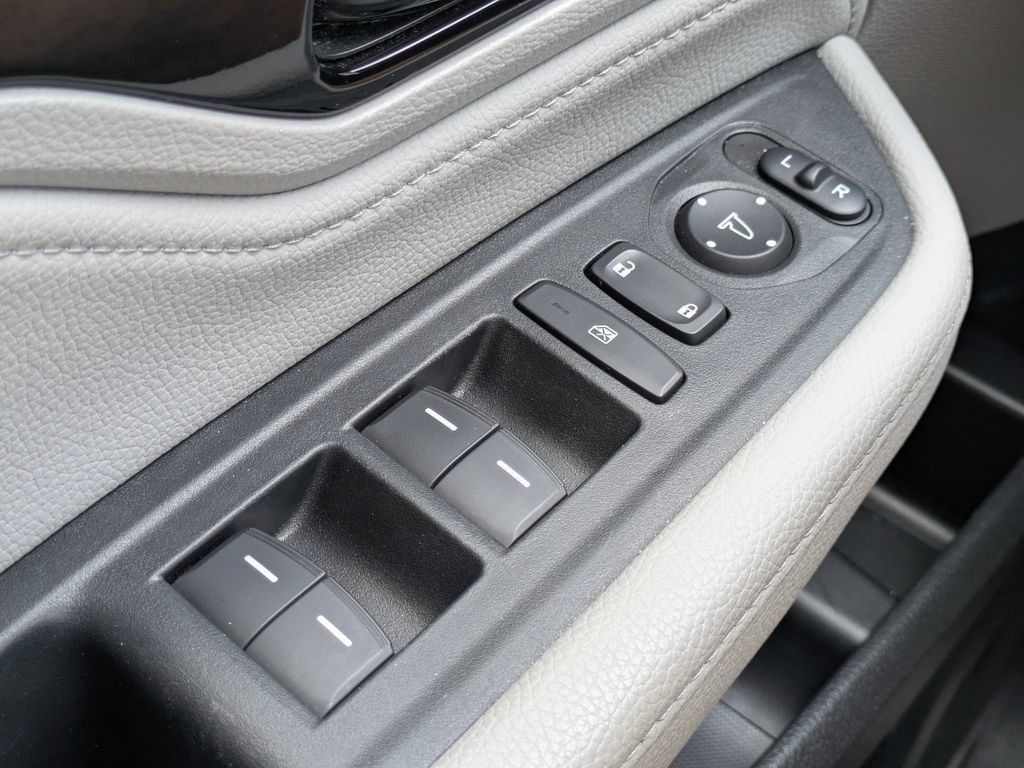 Used 2024 Honda Odyssey Touring image 25
