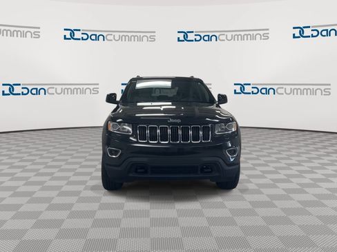 Used 2016 Jeep Grand Cherokee Laredo w/ Quick Order Package 23E AWD/4WD image 3