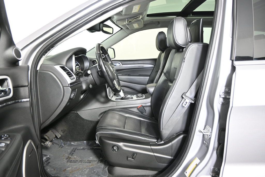 Used 2021 Jeep Grand Cherokee Summit AWD/4WD image 21